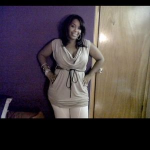 Meet your Posher, Danielle